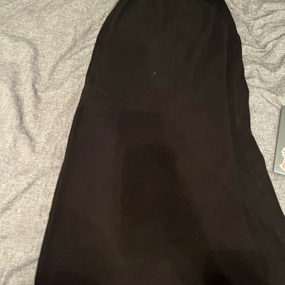 Perfectwhitetee Classic Black Tee